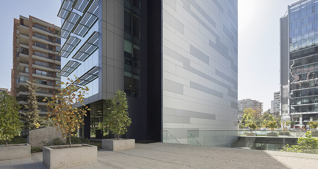 Meteon® de Trespa en Edificio Kennedy Plaza